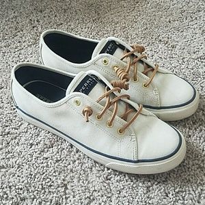 Sperry slide on boat shoes cream and navy 8.5